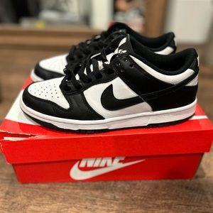 Nike Dunk Low (GS)